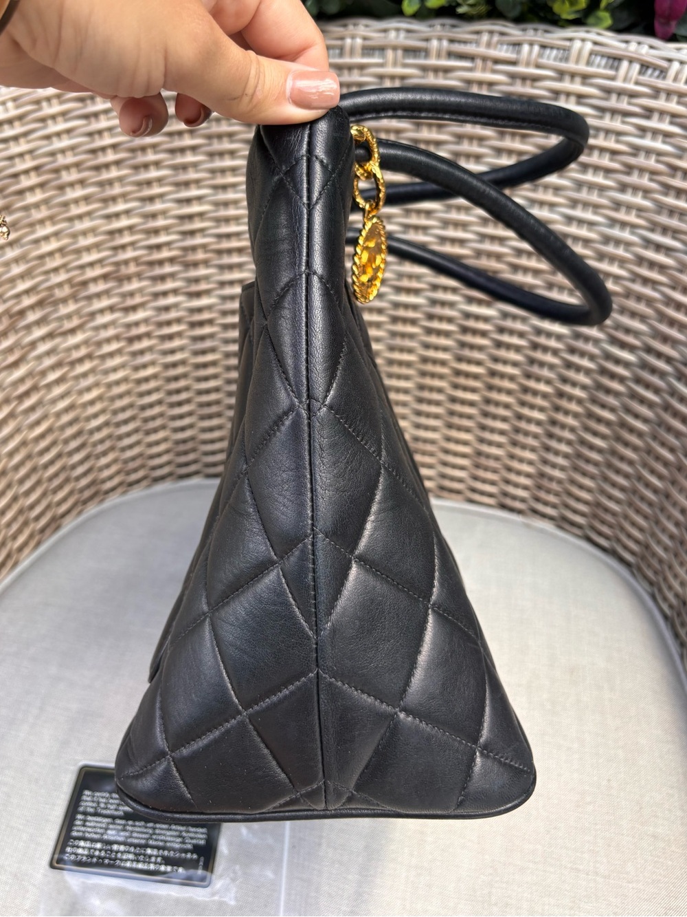 Authentic CHANEL black lambskin leather gold medallion 24k gold tote - Picture 7 of 15